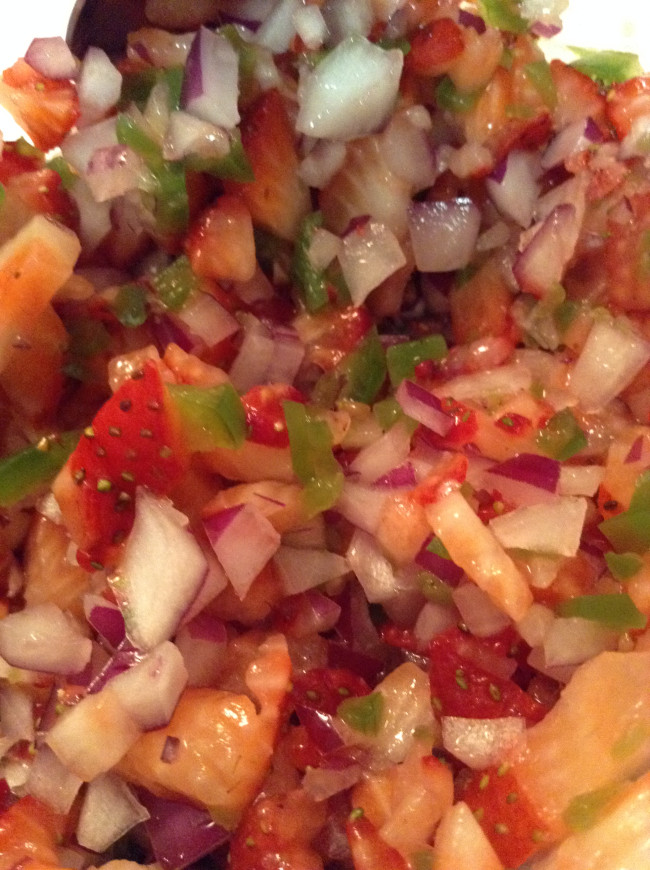 QUICK APPS & FOOTBALL SNAPS: Week 3 – Strawberry jalapeno salsa