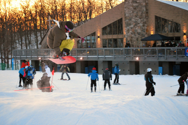 College SnowJam hits slopes of Montage to benefit Friends of the Poor in Scranton on Feb. 6