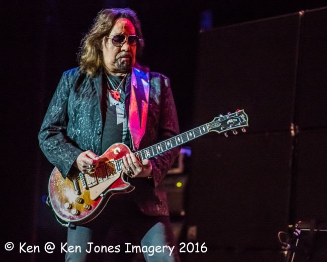 CONCERT REVIEW: Even before hospitalization, Ace Frehley flawlessly rocks Wilkes-Barre show