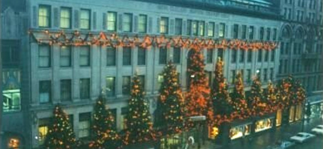 See The Globe Store in Scranton light up again on Dec. 2, then shop its Holiday Market through Dec. 4