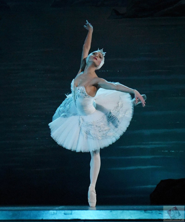 On 1st U.S. visit, Ballet Theatre of Odessa performs ‘Swan Lake’ at Hershey Theatre on Feb. 8
