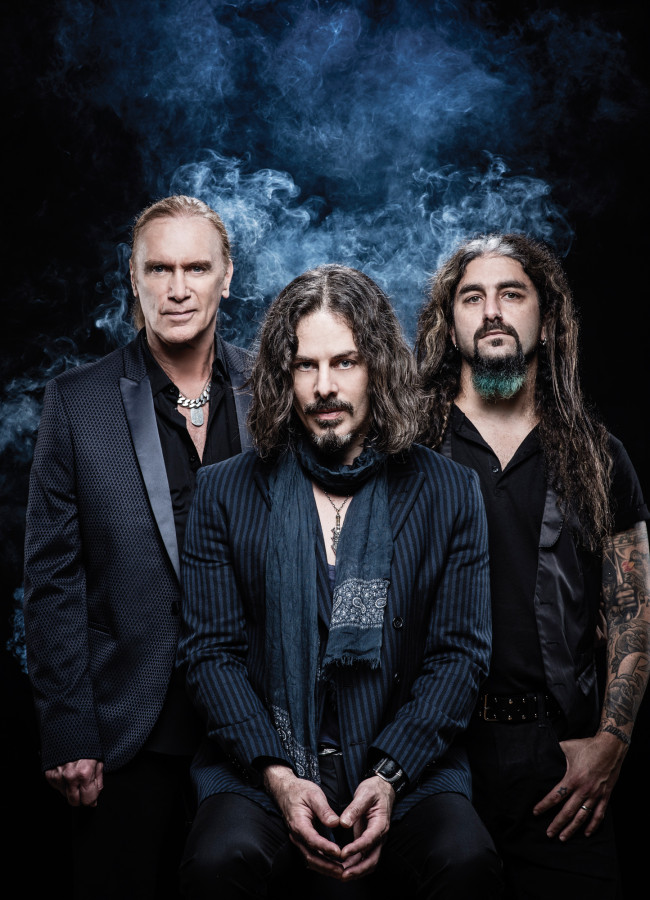 Hard rock supergroup The Winery Dogs perform at Penn’s Peak in Jim Thorpe on May 2