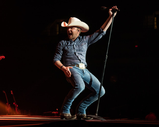 PHOTOS: Justin Moore and Eric Paslay at Mohegan Sun Arena in Wilkes-Barre, 02/14/19
