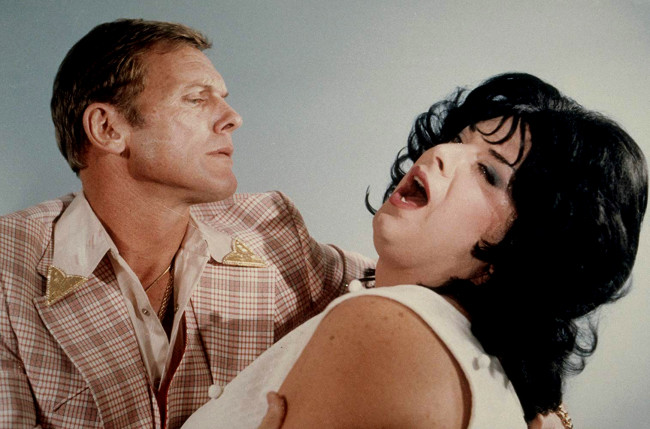 See and smell John Waters film ‘Polyester’ with ‘Odorama’ at Scranton Public Library on Jan. 15